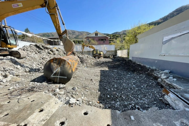 ガソリンスタンドの解体