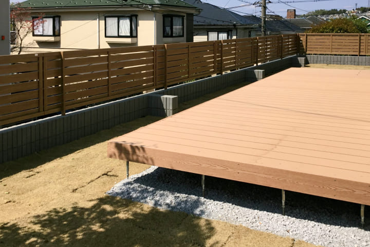 人工樹脂デッキ施工